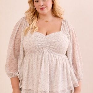 ARULA Women's Cream Floral Blouse - NWT‼️